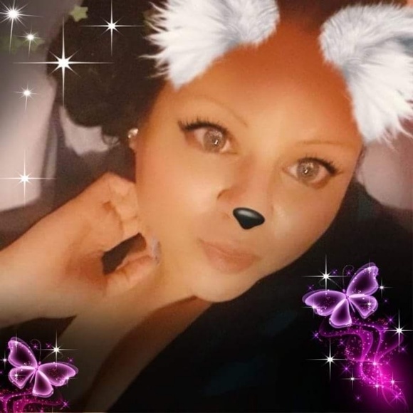 Meet your Posher, Ariadne - Picture 2 of 3